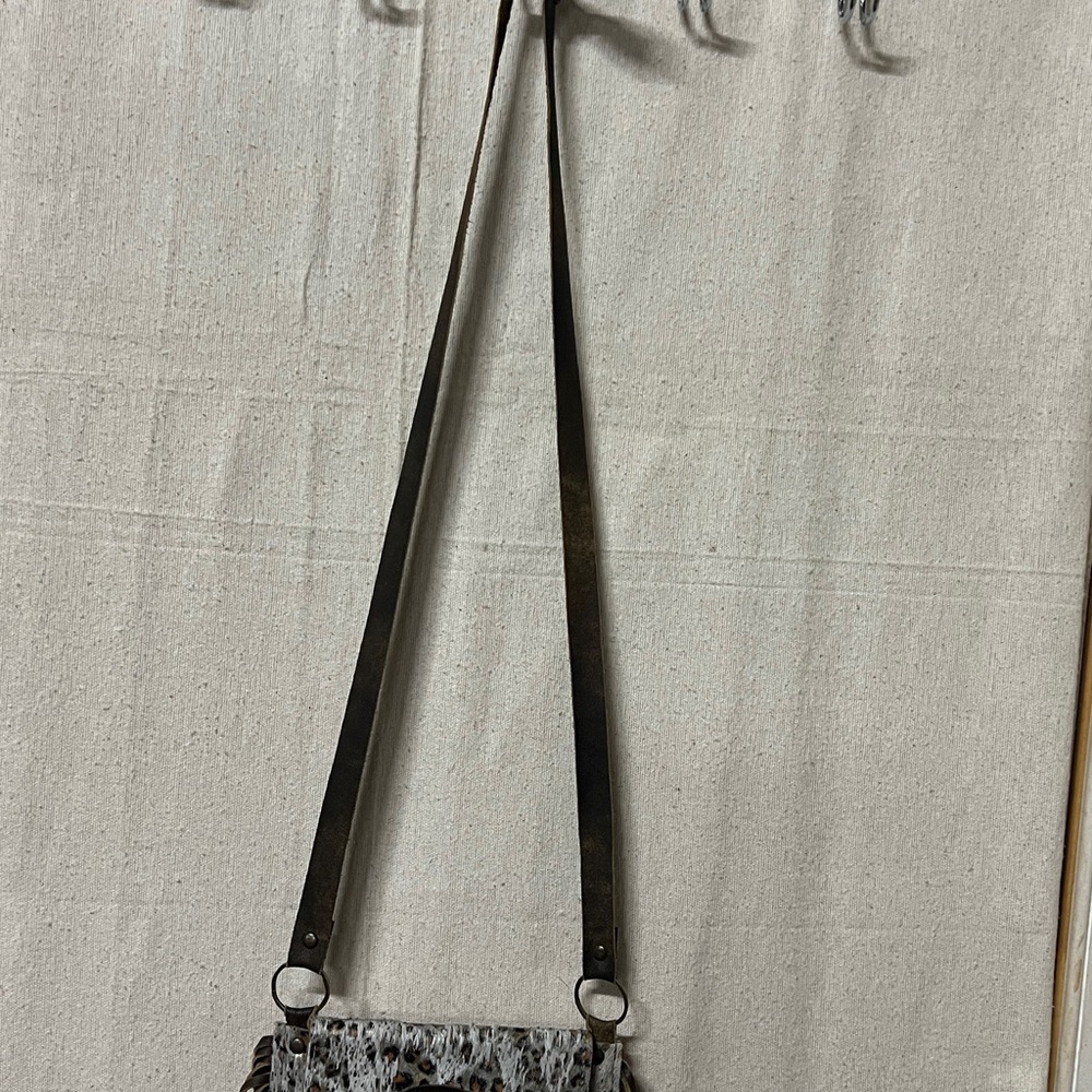Keep It Gypsy Cowhide Fringe Crossbody Bag and wallet - Picture 3 of 11
